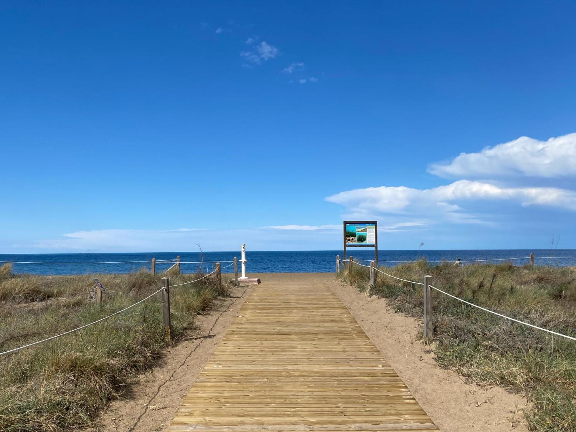 Piso Nuevo Primera Linea A Pie De Playa Denia Luaran gambar